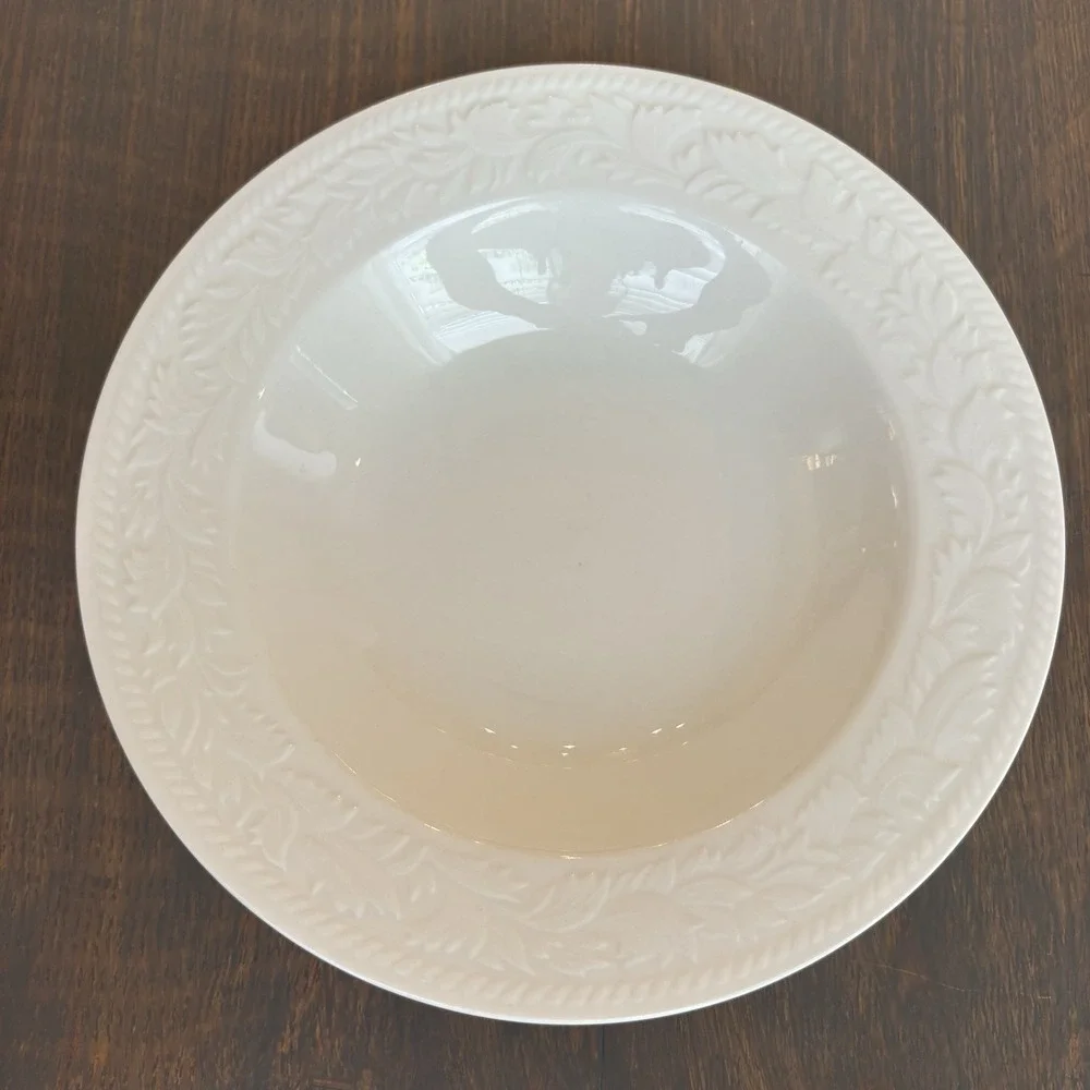 Sango GARLAND 8837 Embossed Scrolls Leaf Soup Bowl White Stoneware